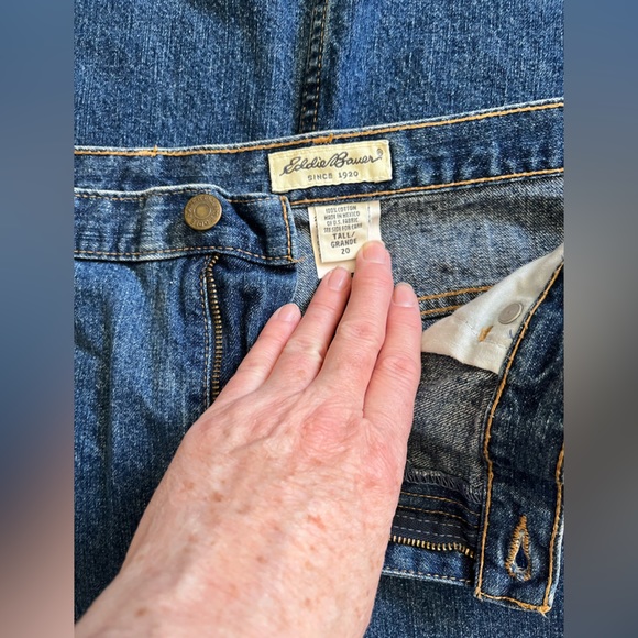 Eddie Bauer Since 1920 Long Denim Skirt with front slit, Size 20 - Picture 4 of 6